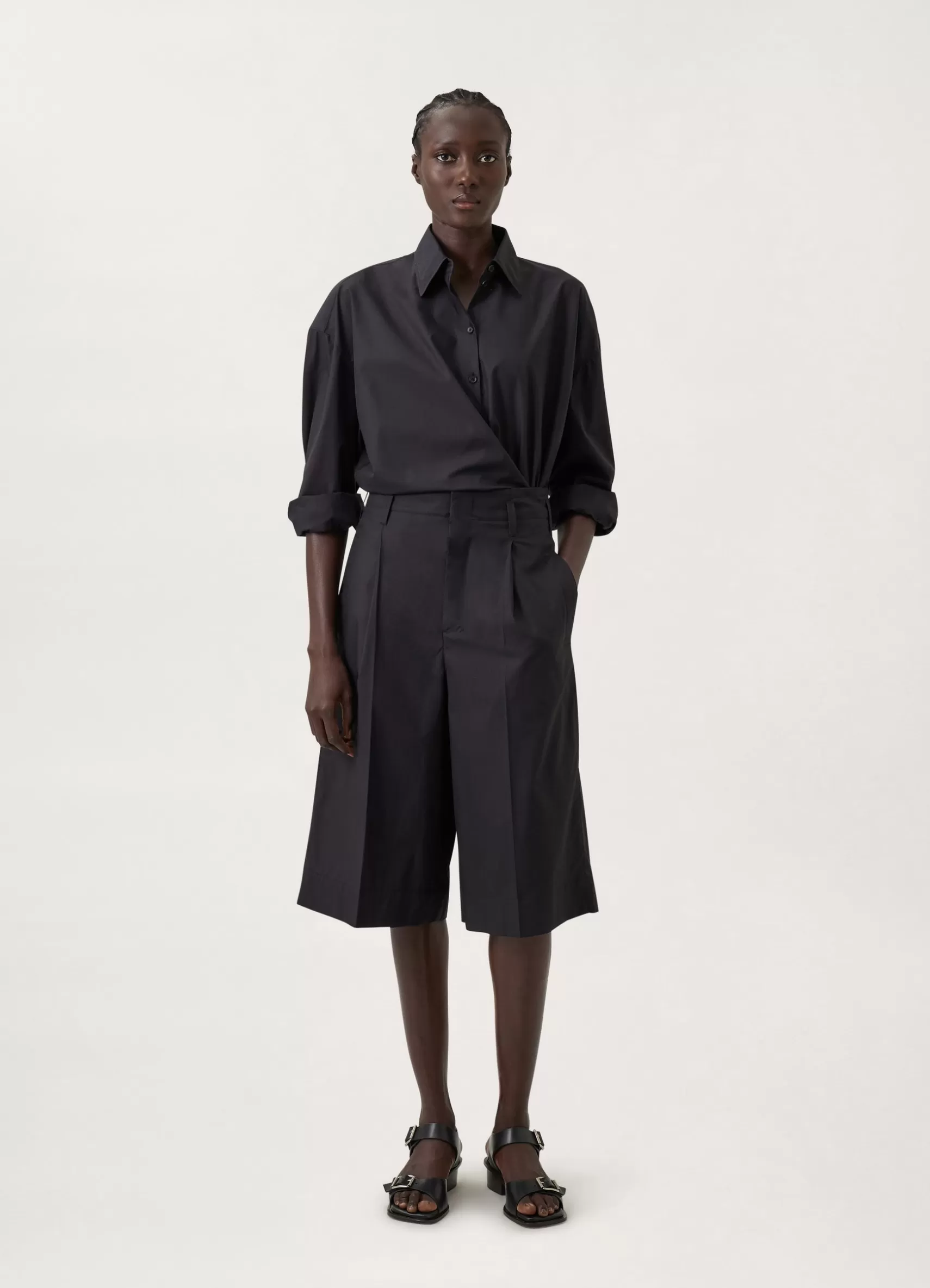 Large Pleated Shorts<LEMAIRE Shop