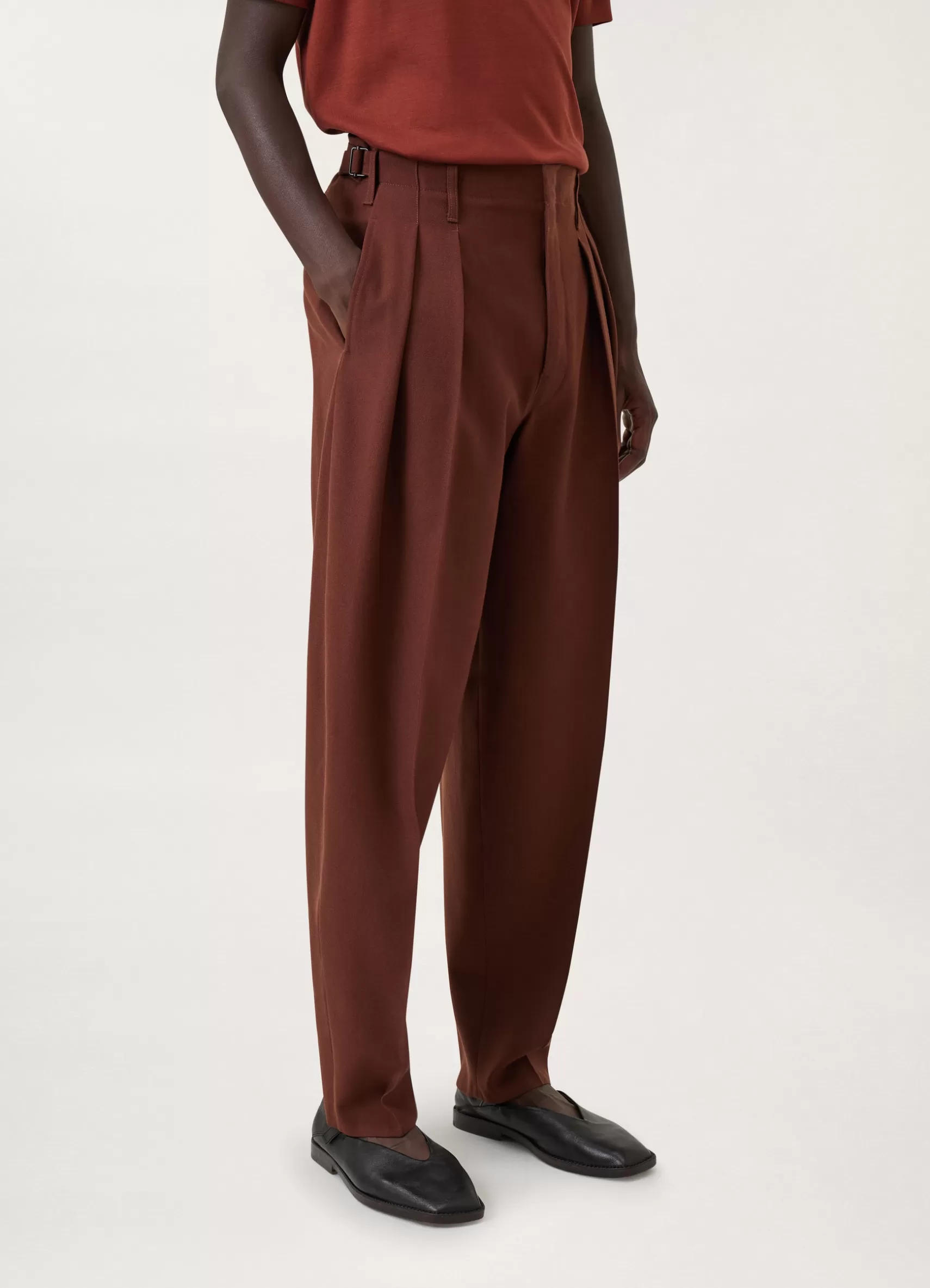 Pleated Tapered Pants<LEMAIRE Fashion